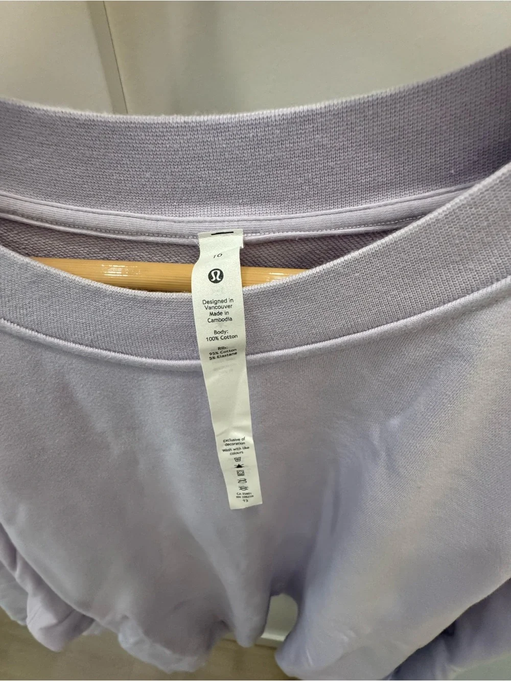 lululemon-Lavender Crewneck Sweatshirt Pullover- Womens size 16